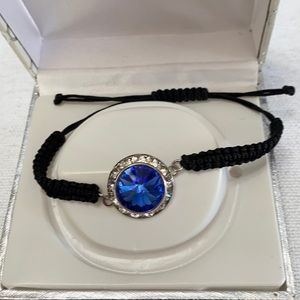 Adjustable Illuminate made with Swarovski elements blue and white stones